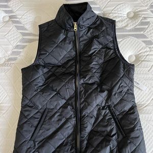 Old Navy Water-Resistant Narrow-Channel Puffer Vest for Women